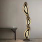 lamp assortie avec table brune niveau bas