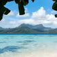 Montagne avec plage et ocean
