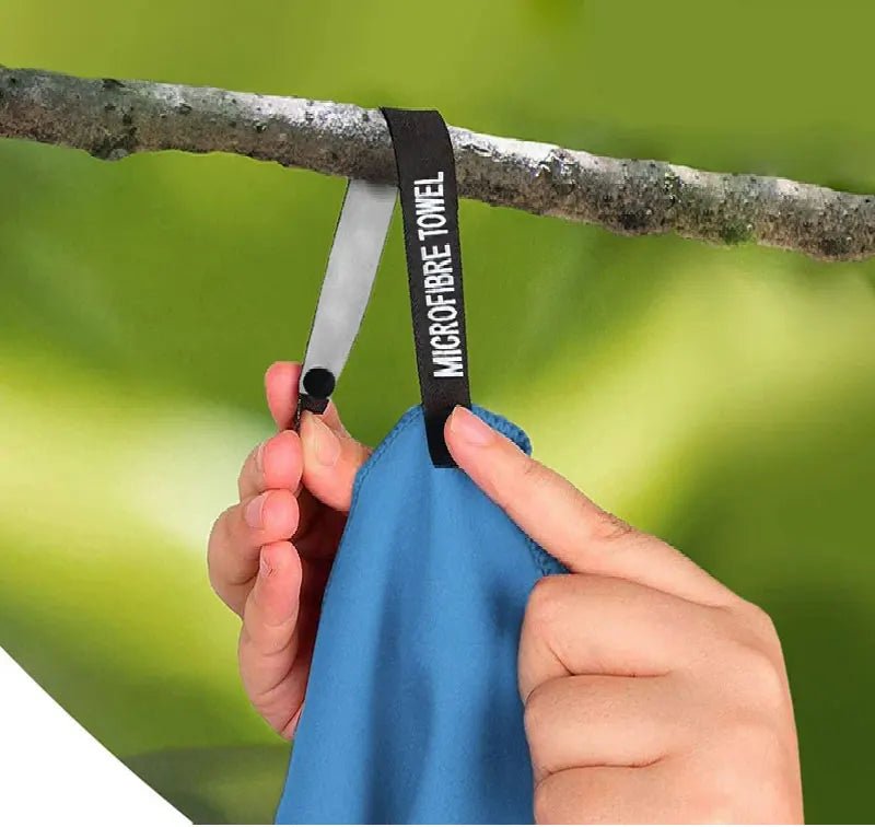 serviette de sport en microfibre poignee
