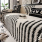 Sofa Covers blanc dans un salon